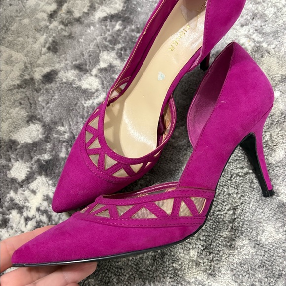 Elegant Magenta Pumps Marc Fisher - Picture 2 of 4